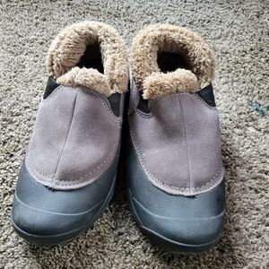 NorthSide Women's Slip On Snow Shoe Gray Tan Size 7